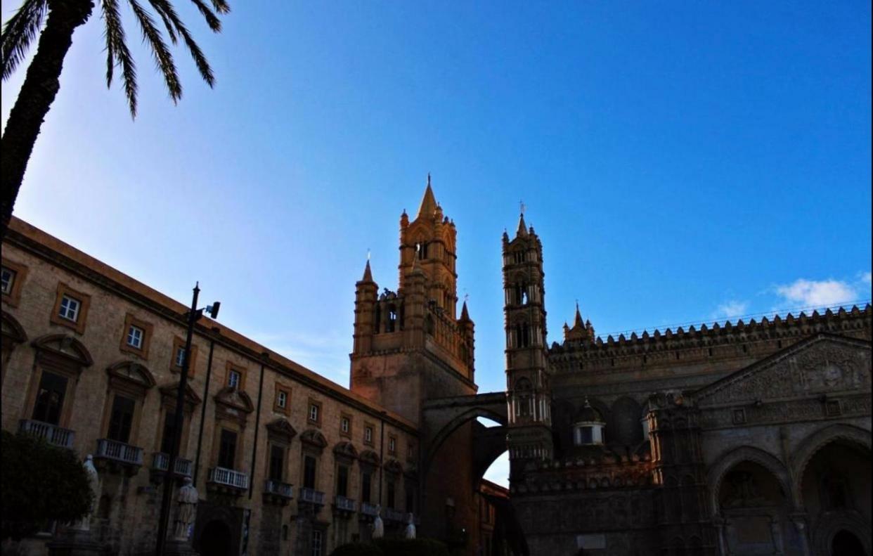 Dietro La Cattedrale باليرمو المظهر الخارجي الصورة