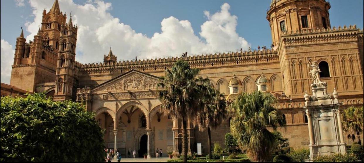 Dietro La Cattedrale باليرمو المظهر الخارجي الصورة